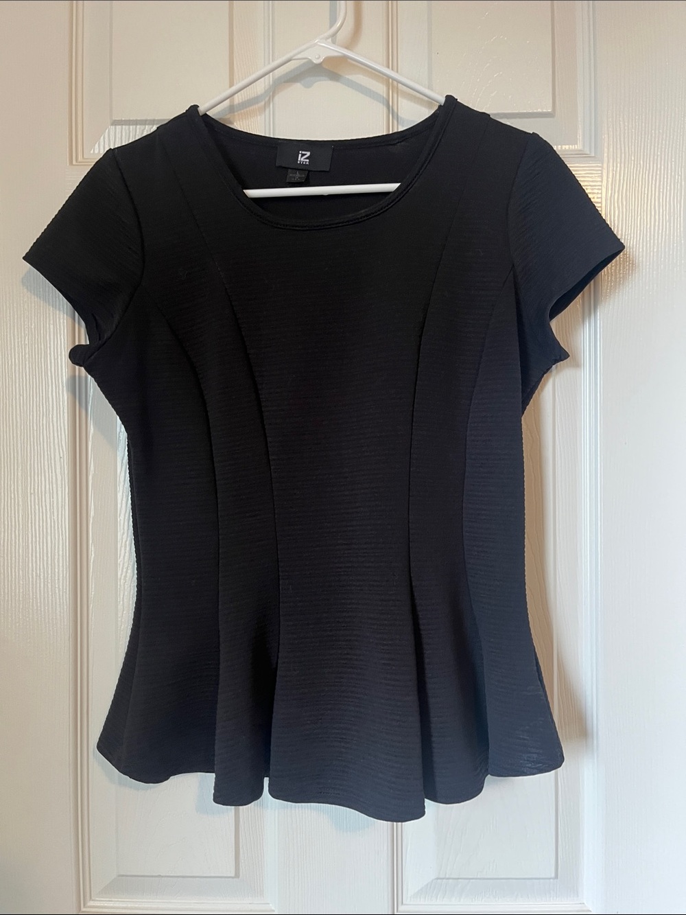 Iz Byer Black Short-Sleeve Peplum Top